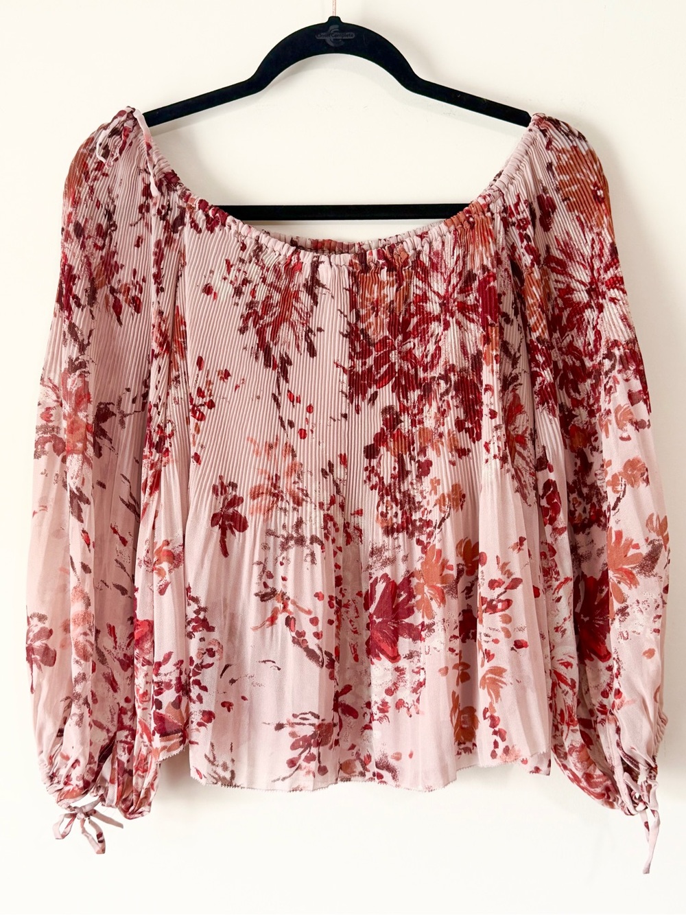 Wilfred Blush Pink Floral Off-Shoulder Peasant Top Aritzia - Picture 8 of 10